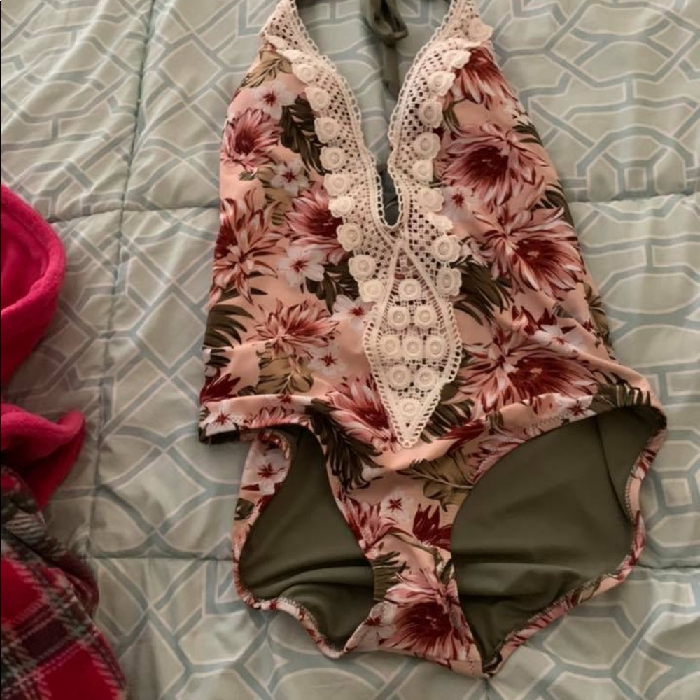 Bathing suit